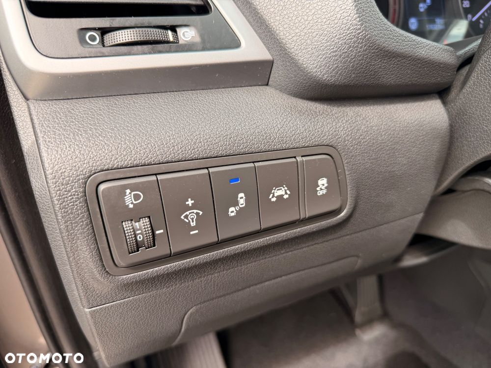 Hyundai Tucson 1.7 CRDI BlueDrive GO Plus 2WD DCT - 19