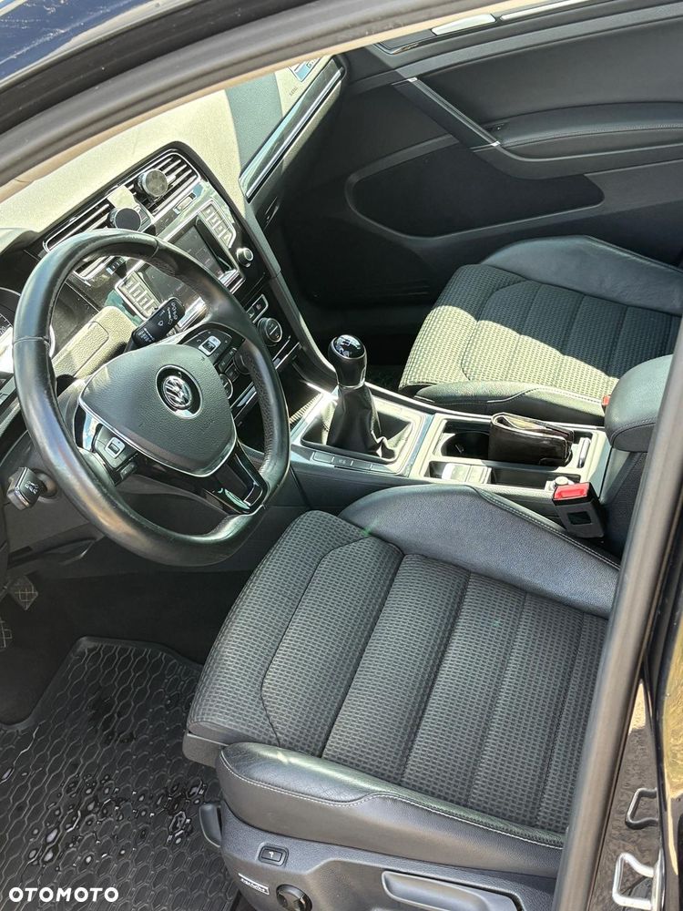 Volkswagen Golf 1.6 TDI BlueMotion Trendline - 8