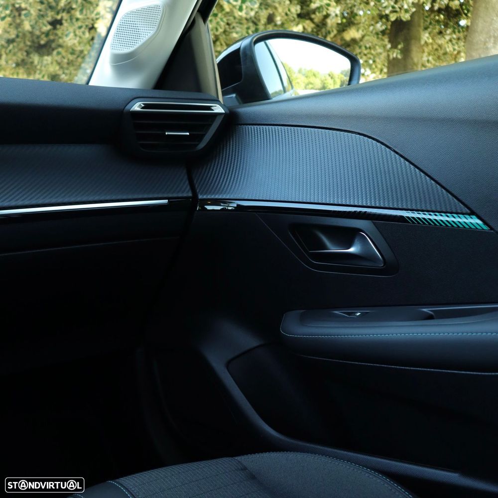 Peugeot 208 1.2 PureTech Allure Pack - 25