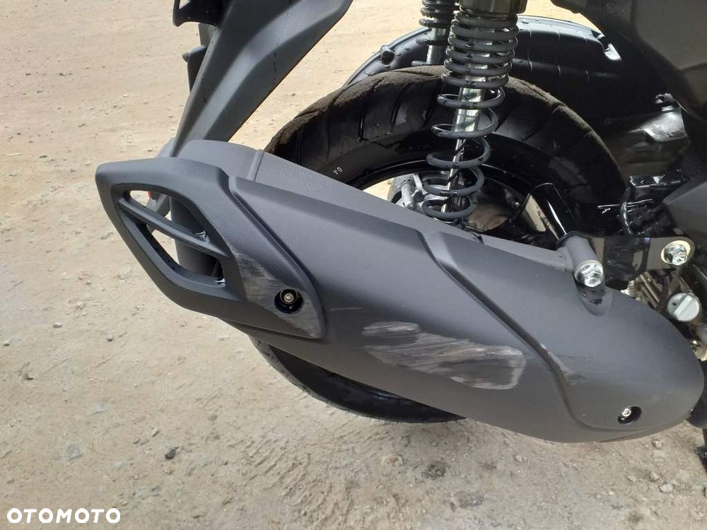 Yamaha NMAX - 14