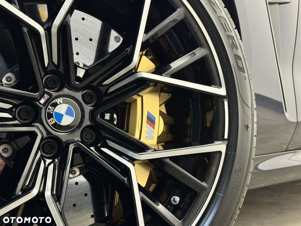 BMW M8 - 13