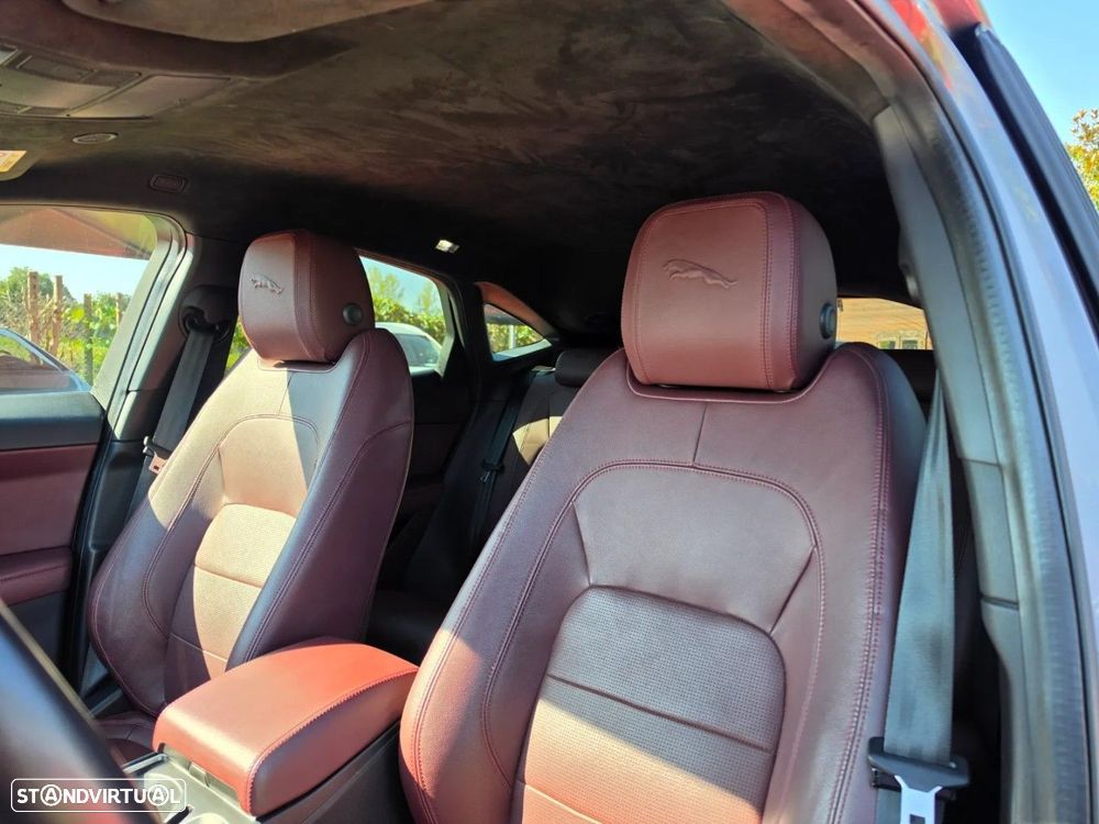 Jaguar E-Pace P300e AWD R-Dynamic S - 8