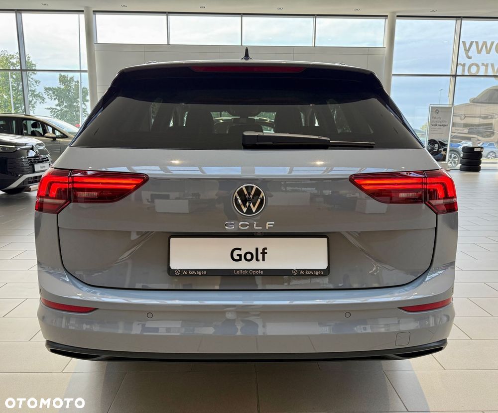Volkswagen Golf VIII 1.5 TSI Life Plus - 5