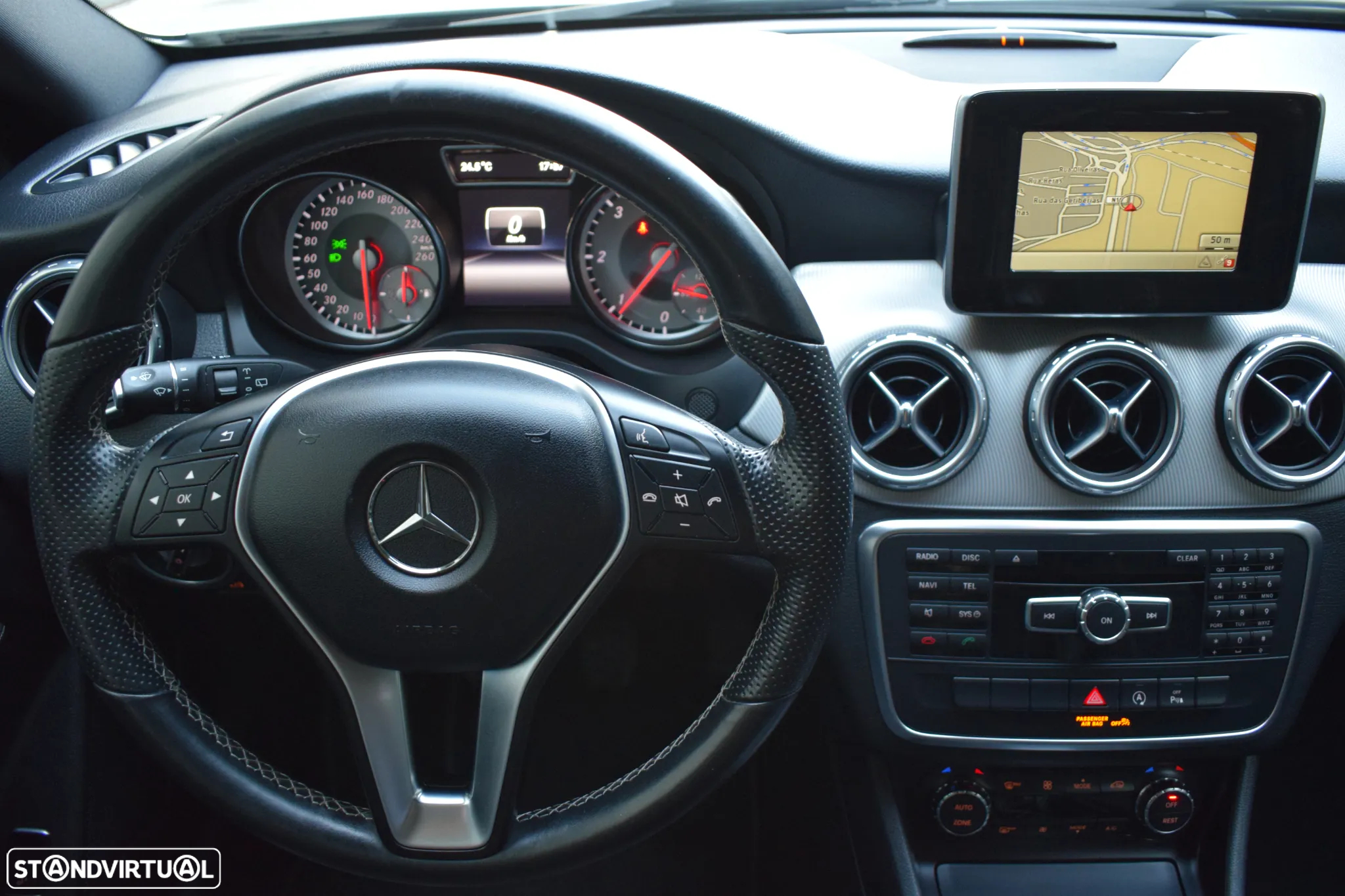 Mercedes-Benz GLA 180 CDi Urban - 55