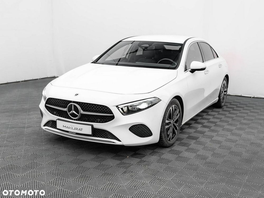 Mercedes-Benz Klasa A 200 d 4-Matic Progressive 8G-DCT - 3