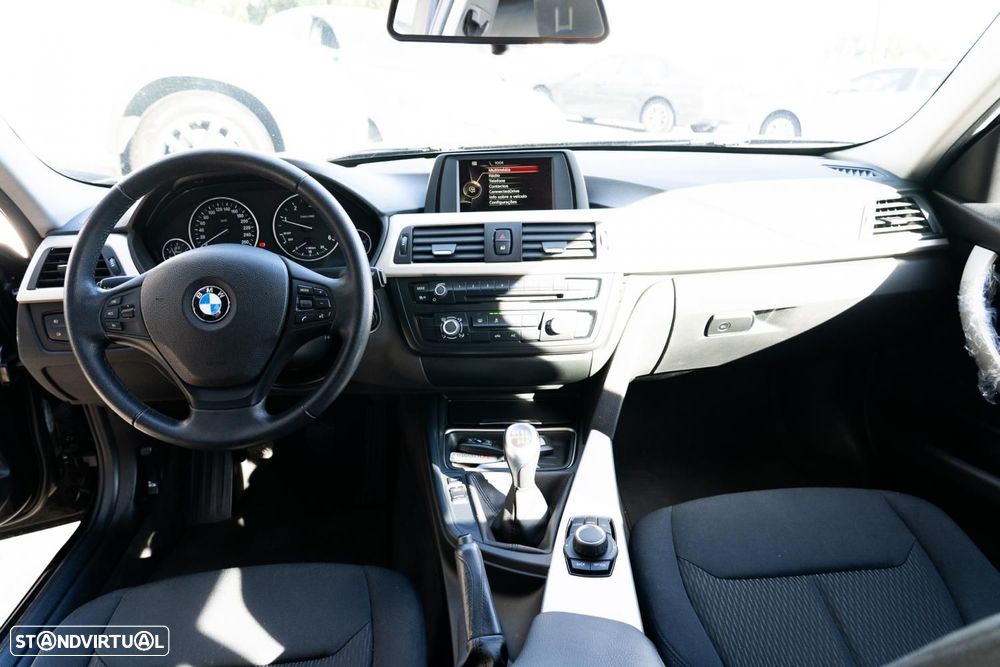 BMW 318 d - 6