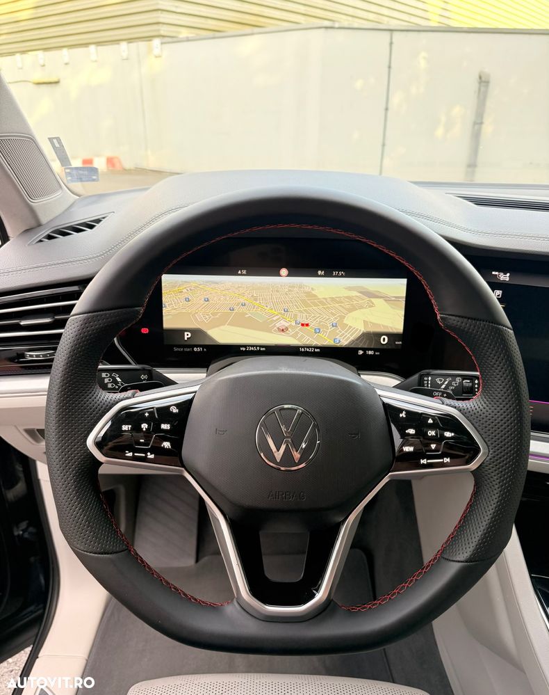 Volkswagen Touareg - 15