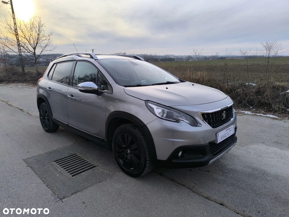 Peugeot 2008 BlueHDi 100 STOP & START Style - 2