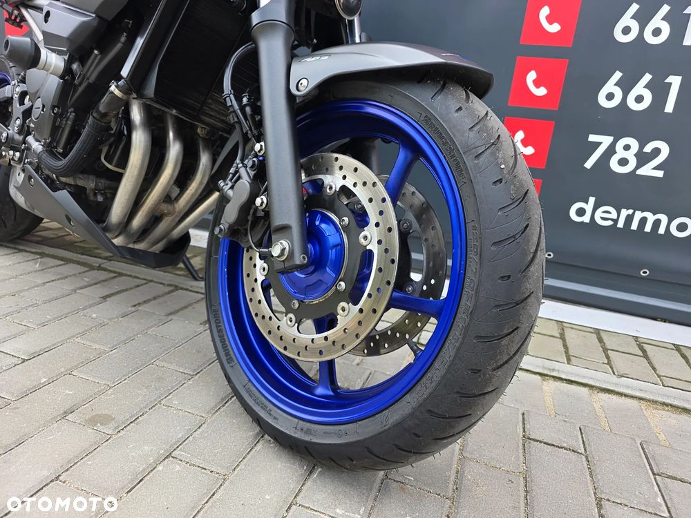Yamaha XJ - 25