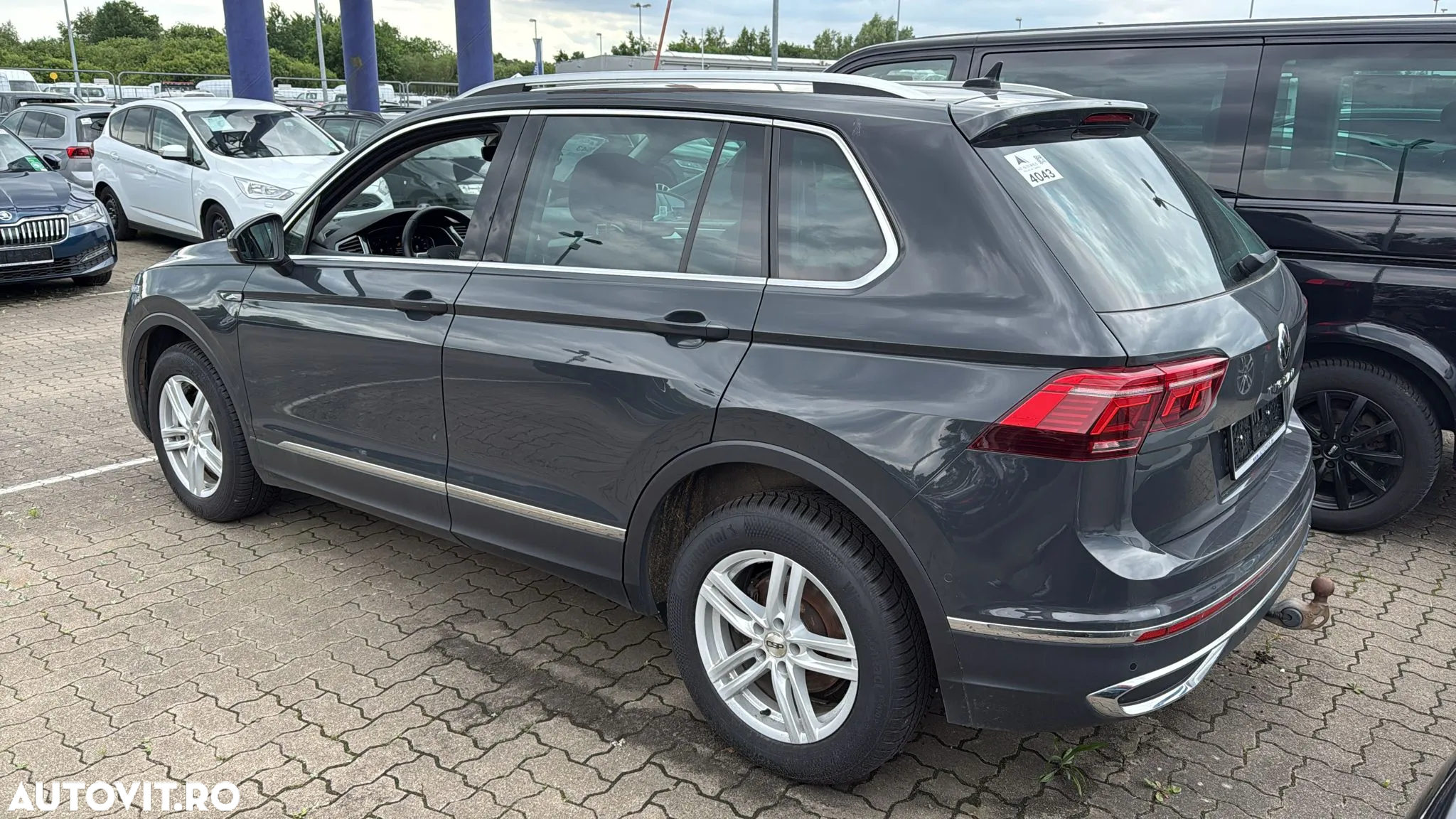 Volkswagen Tiguan 2.0 TDI SCR DSG 4Motion Elegance - 11