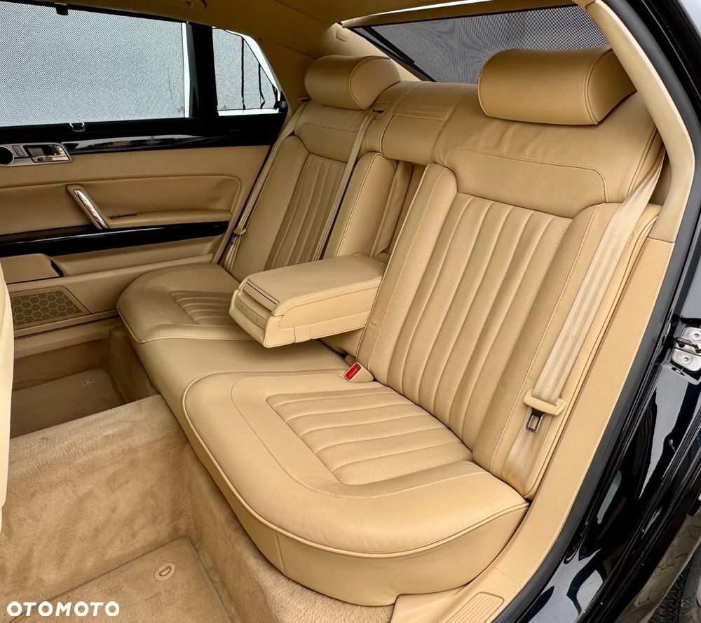 Volkswagen Phaeton 4.2 V8 4Mot L (5 os.) - 8