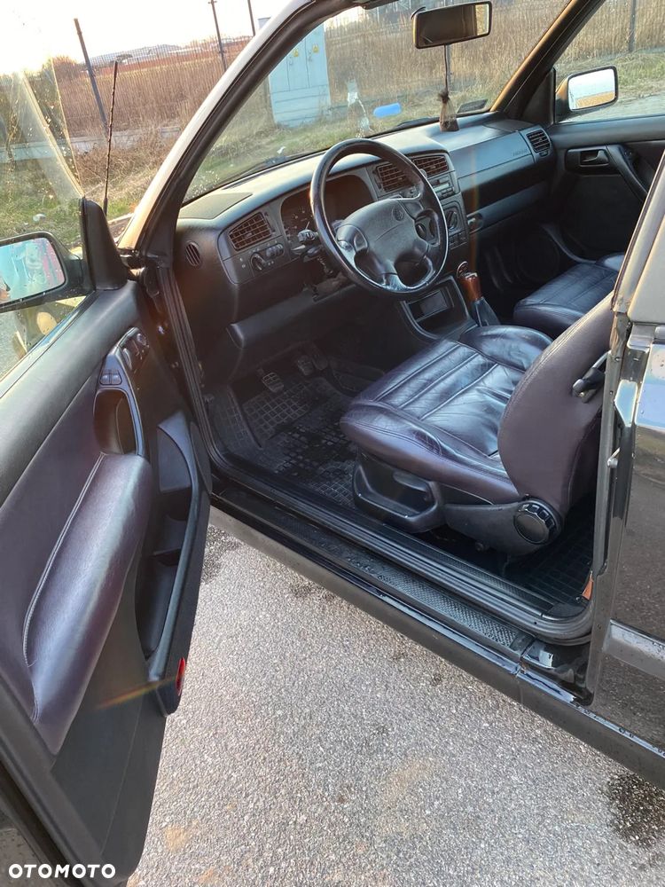 Volkswagen Golf - 35