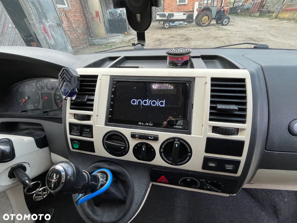 Volkswagen Transporter - 7