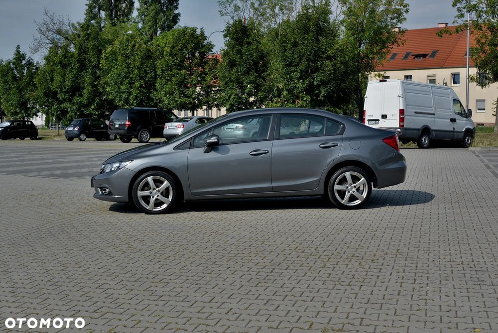 Honda Civic 1.8 i-VTEC Comfort - 8