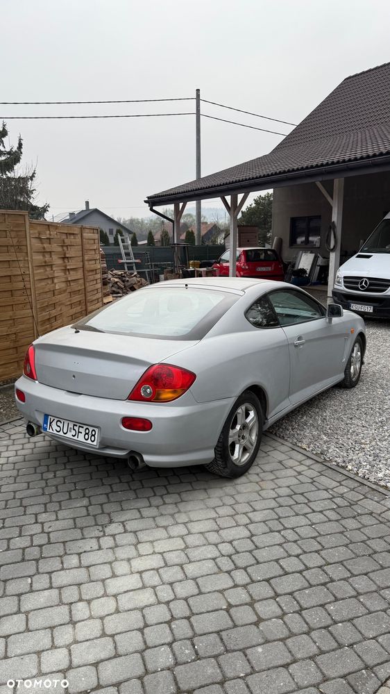 Hyundai Coupe - 3