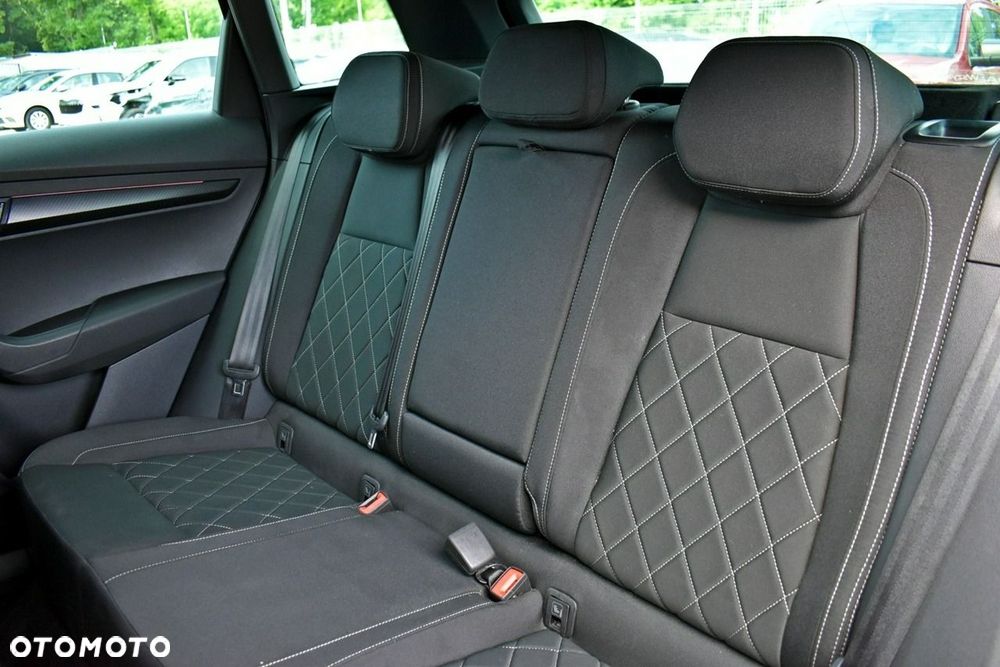 Skoda Karoq 2.0 TSI 4x4 Sportline DSG - 12