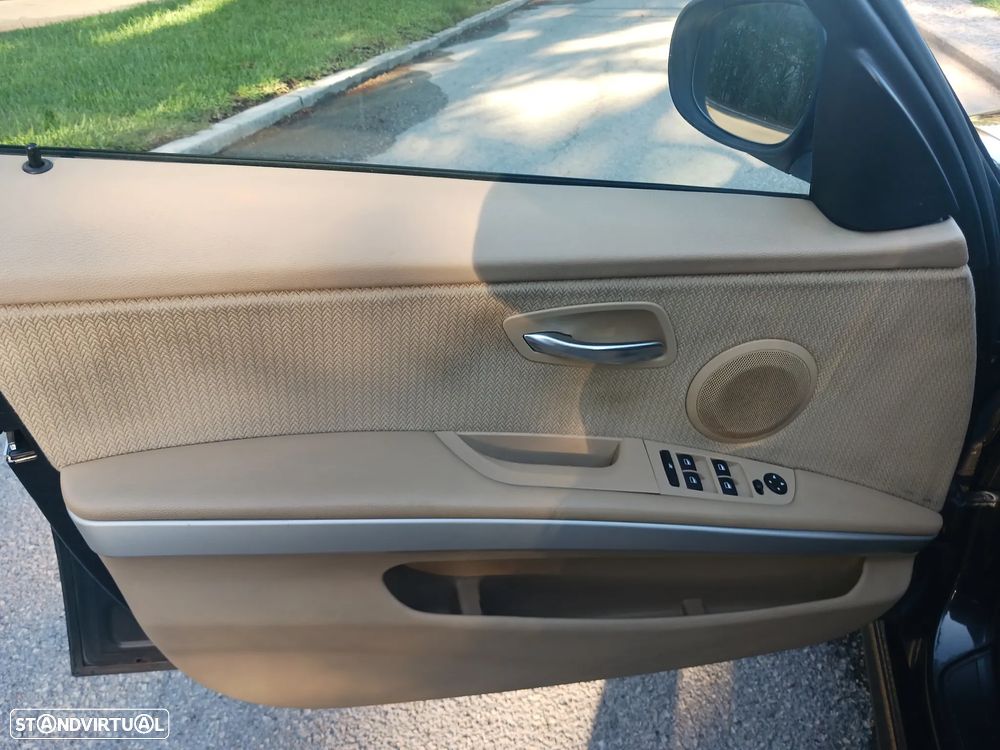 BMW 318 d Navigation - 26
