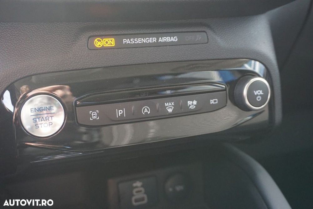 Ford Kuga - 18
