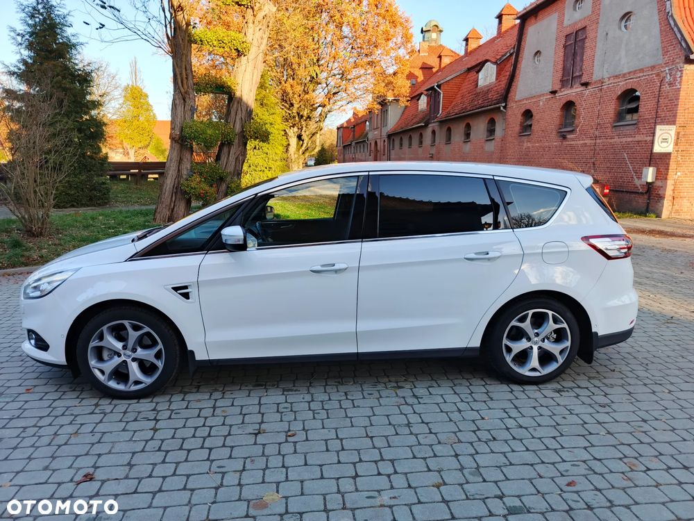 Ford S-Max 2.0 TDCi Titanium PowerShift - 6