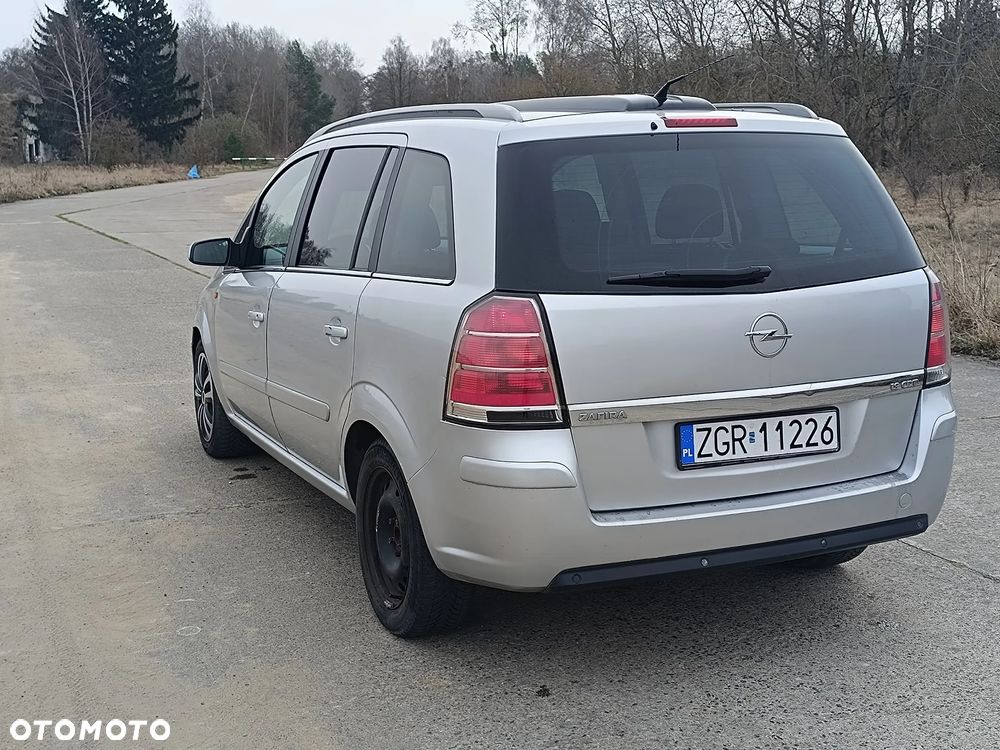 Opel Zafira 1.9 CDTI Cosmo - 4