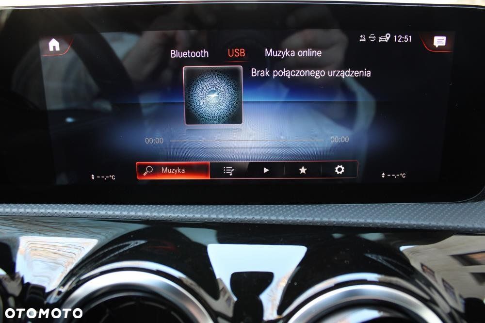 Mercedes-Benz CLA - 22