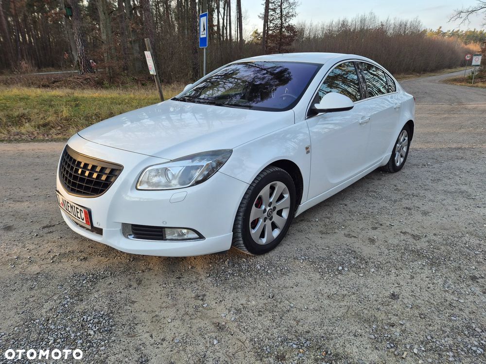 Opel Insignia - 1