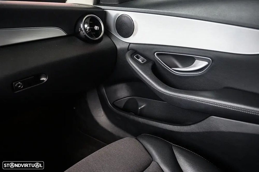 Mercedes-Benz C 200 - 51