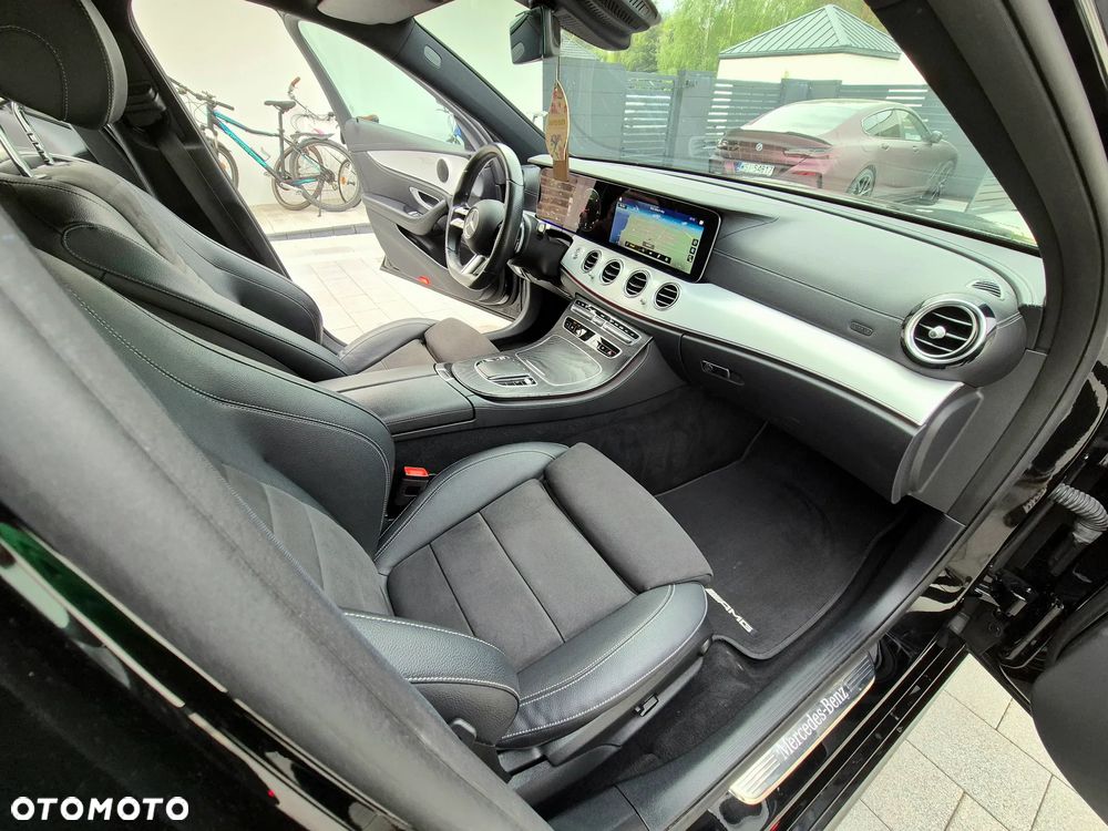 Mercedes-Benz Klasa E 220 d 4Matic 9G-TRONIC AMG Line - 21