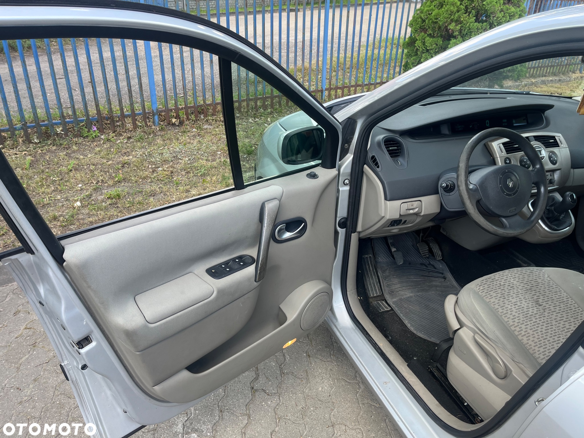 Renault Scenic 1.6 16V Privilege - 14