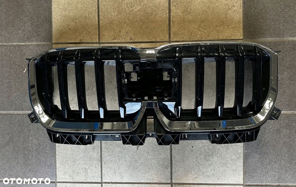 BMW X1 U11 ATRAPA GRIL ŻALUZJA ROLETA KANAŁ POWIETRZA - 1