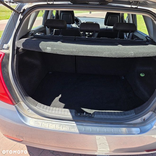 Kia Ceed 1.6 Comfort + - 9
