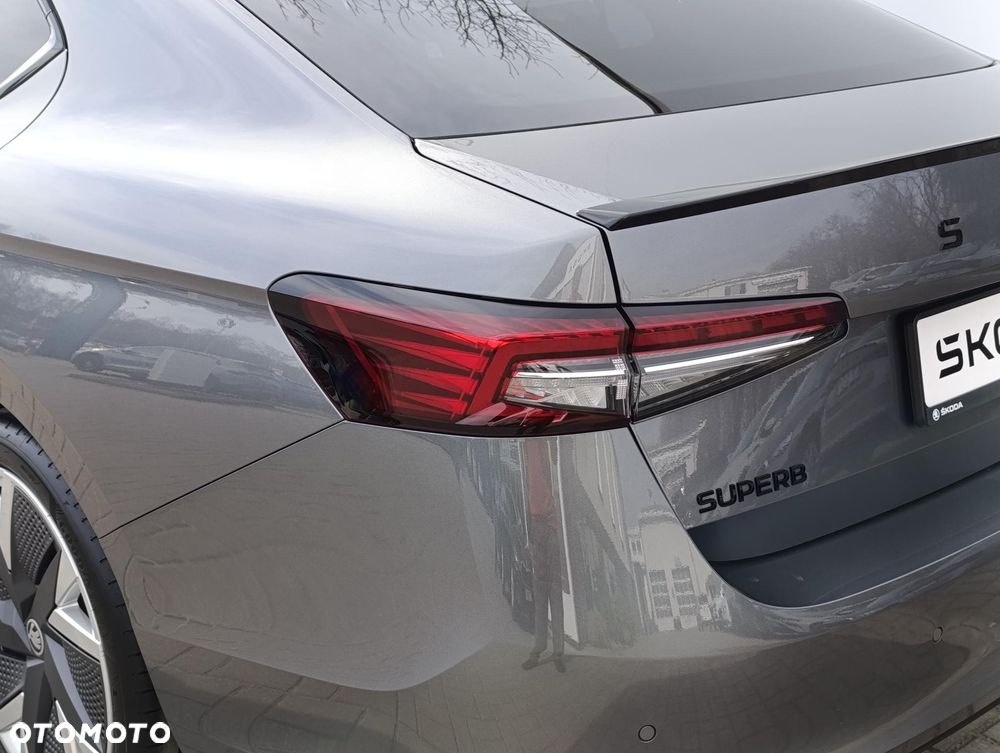 Skoda Superb 2.0 TSI Sportline DSG - 10
