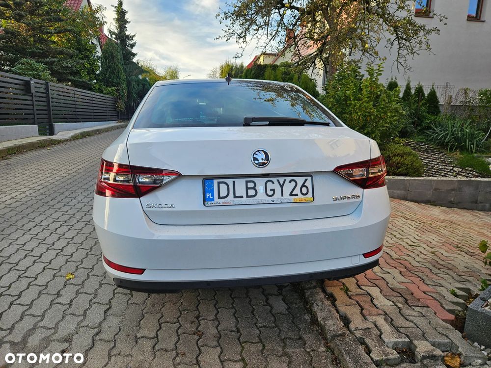 Skoda Superb 2.0 TSI L&K DSG - 5