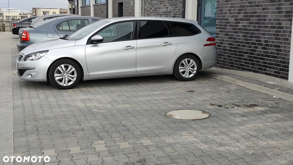 Peugeot 308 1.6 BlueHDi Allure S&S - 3