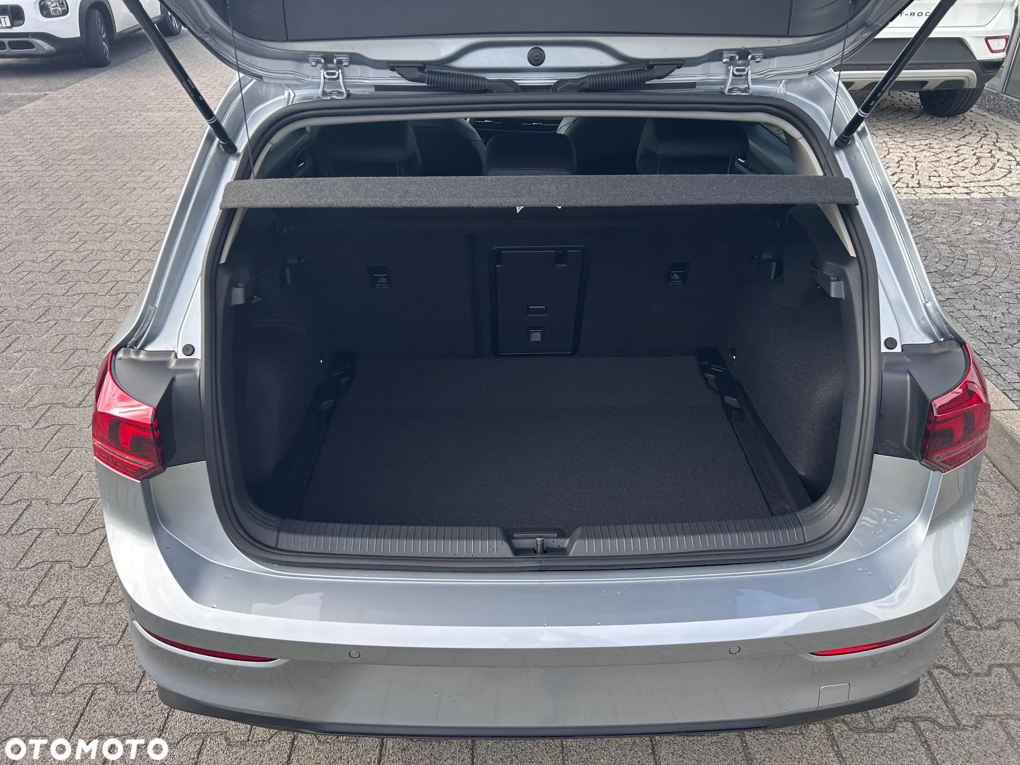 Volkswagen Golf - 9