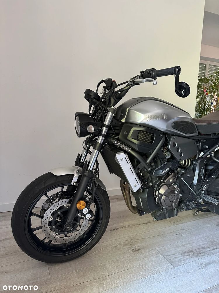 Yamaha XSR - 10
