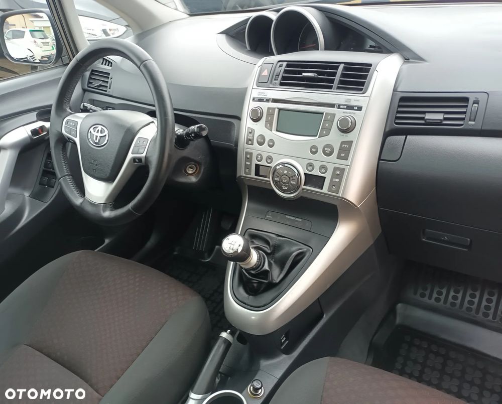 Toyota Verso 1.8 5-Sitzer Executive - 28