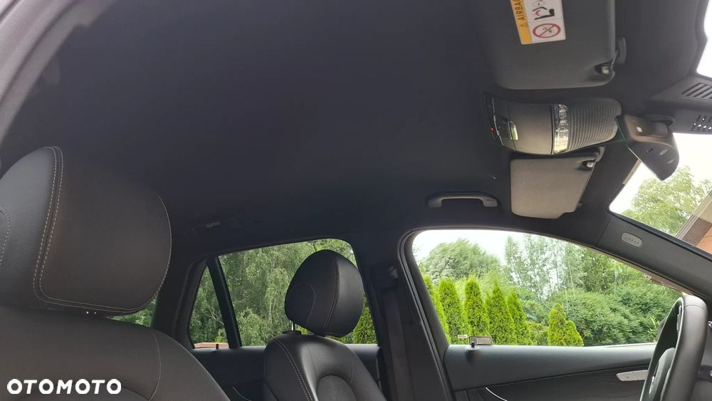 Mercedes-Benz GLC 200 d 4-Matic Business Edition - 32