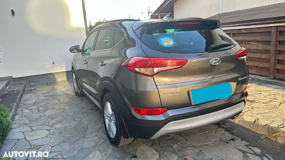 Hyundai Tucson 2.0 CRDI 4WD 6AT Luxury Pack+ - 4