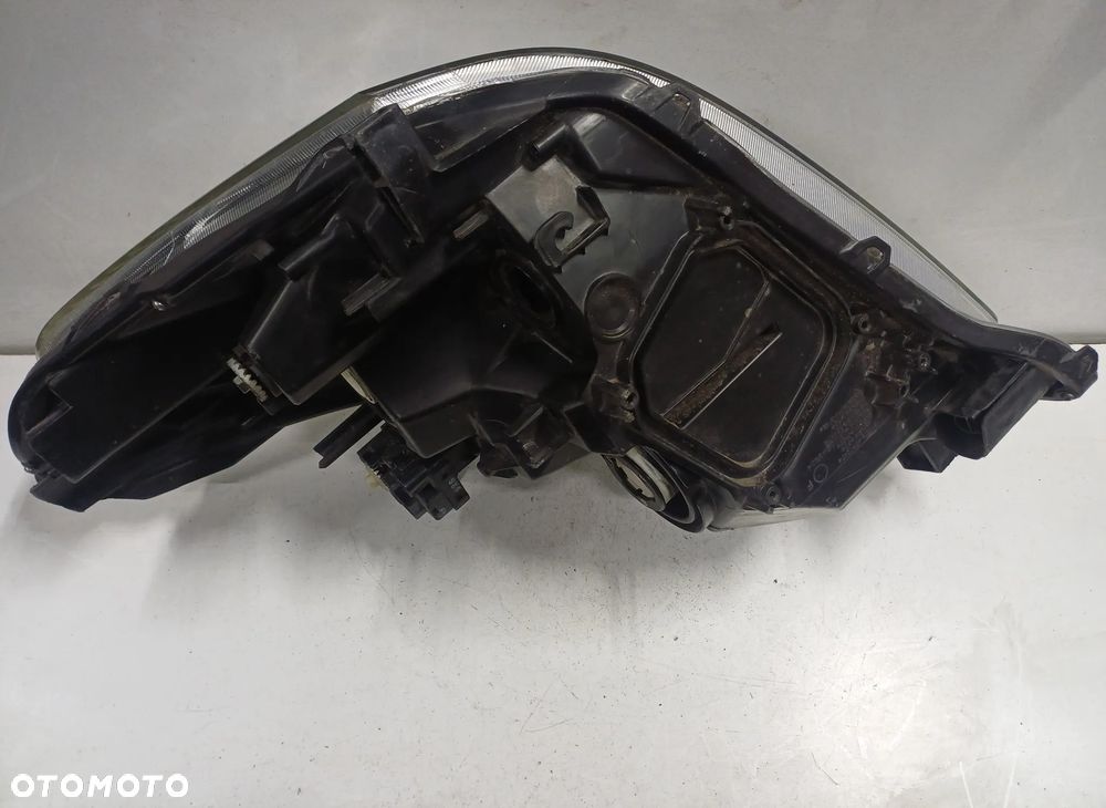 Lampa prawy przod toyota corolla verso II 09-13r europa - 8