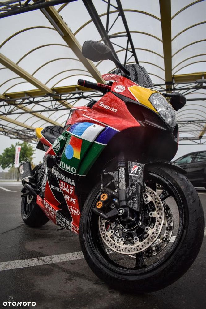 Suzuki GSX-R - 27