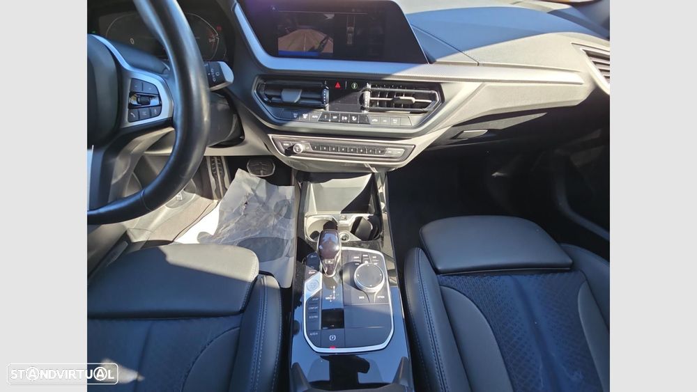 BMW 116 d Pack Desportivo M Auto - 12