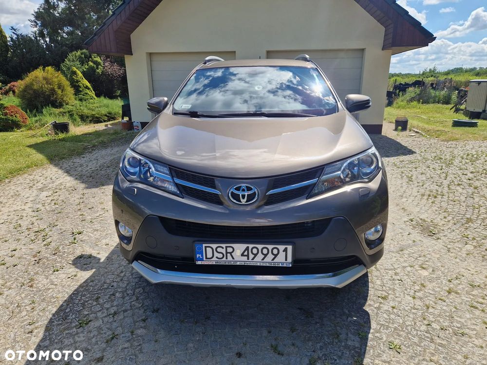 Toyota RAV4 - 1