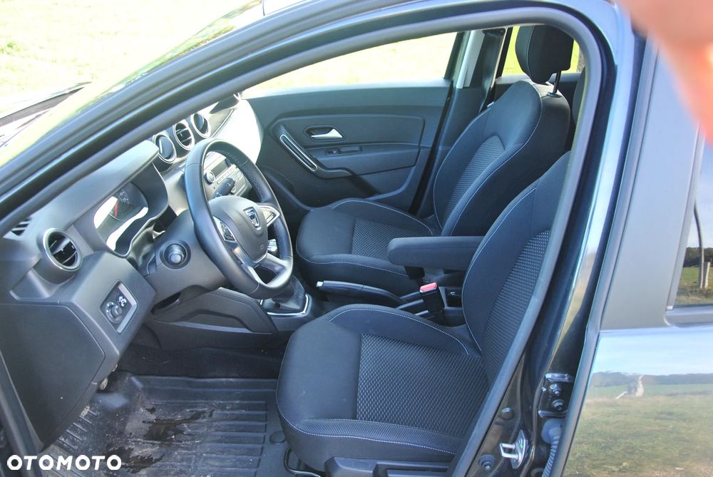 Dacia Duster TCe 100 2WD Essential - 32