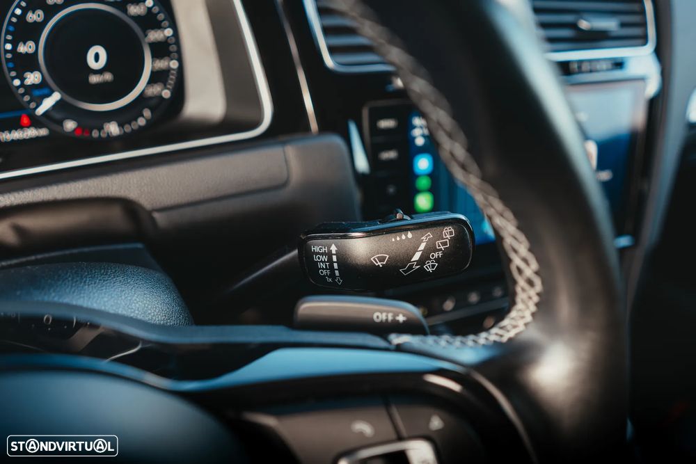 VW Golf 2.0 TSI R DSG - 23