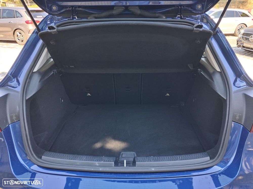 Mercedes-Benz A 200 Standard - 12