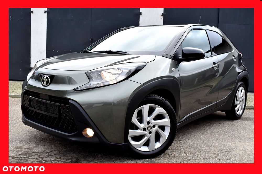 Toyota Aygo X Business Edition - 1