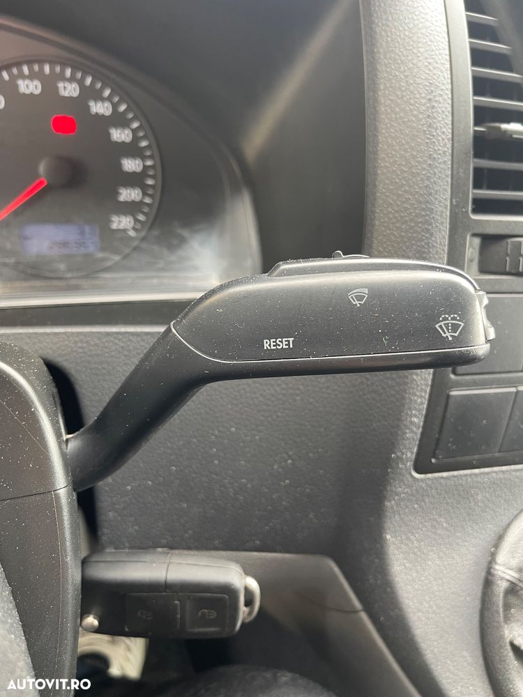 Volkswagen Transporter T5 - 14