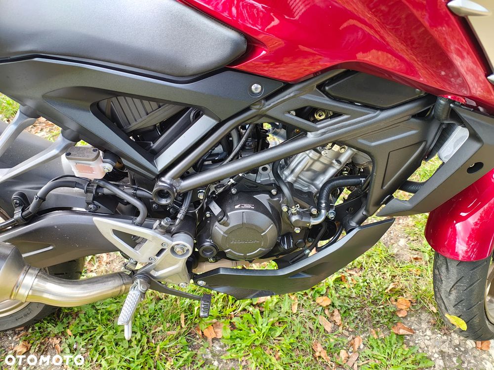 Honda CB - 8