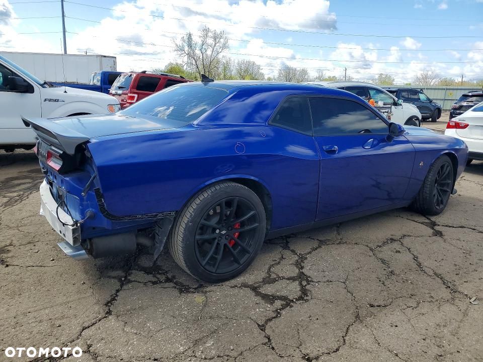 Dodge Challenger - 3
